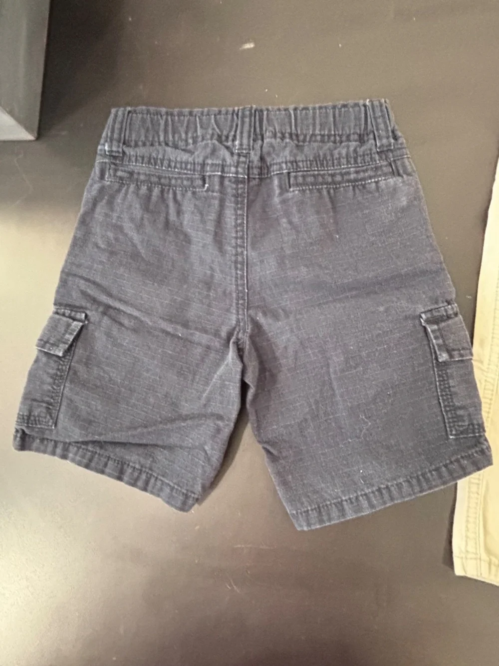 5pc lot Gymboree preowned size 2T boys outfits, shorts, tee, button up, polo